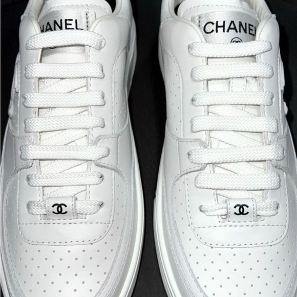 CHANEL Classic White Sneakers for Women - Picture 2 of 4
